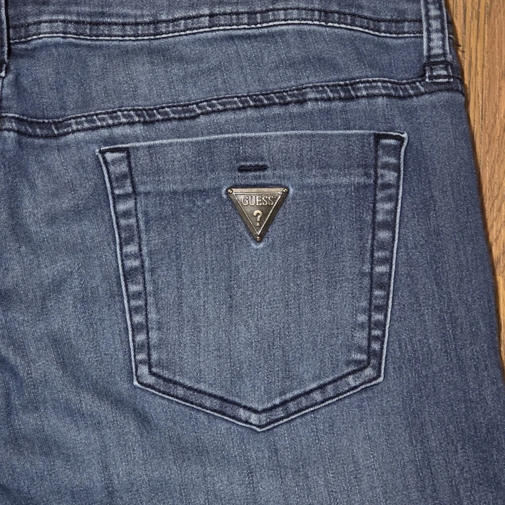 Women’s Guess Ankle Zip Jeans Size 31 Cropped Blue Designer Denim D53 - Picture 7 of 8